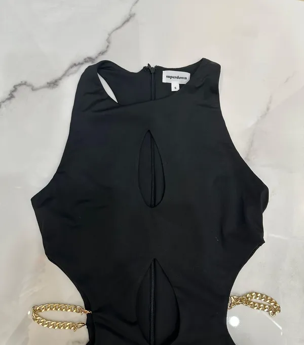 superdown Revolve  Black maxi Dress - Image 4