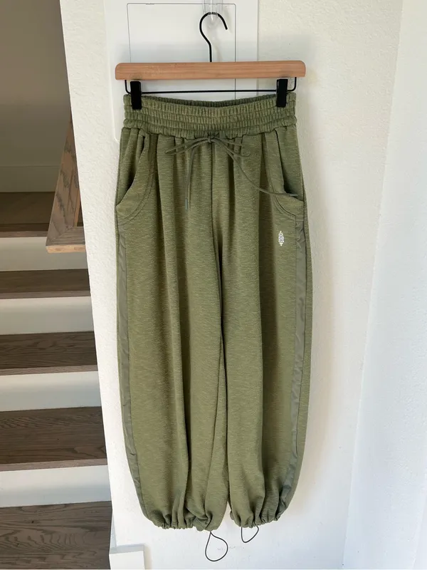 Free People FP Movement Momentum Pant in Ivy Green - Image 4