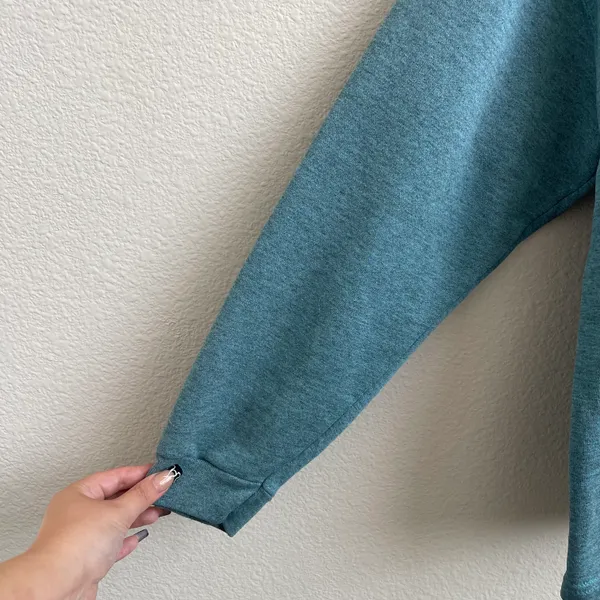 Vintage 90s Blue Yosemite Embroidered Wolf Mountain Crewneck Pullover Sweatshirt - Image 7
