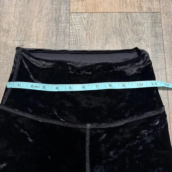 Beyond Yoga Crushed Velvet‎ High Waisted Leggings Black Athleisure Pants Small - Image 7