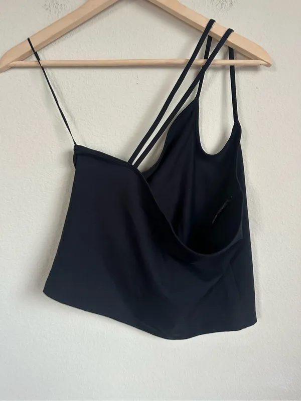Abercrombie & Fitch Strappy One Shoulder Crop Tank - Image 7