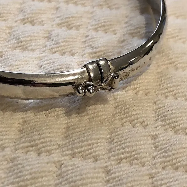Sterling Silver Spring Closure Locking Clasp Closure Bangle Bracelet Silver - Image 5