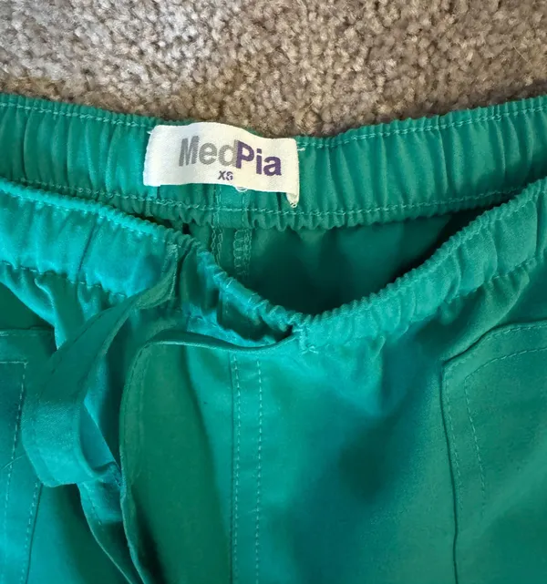 Scrub Set Green Size XS - Image 5