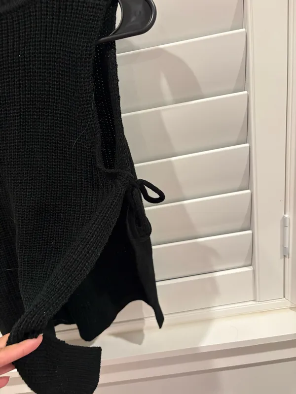 Black top Size XS - Image 3