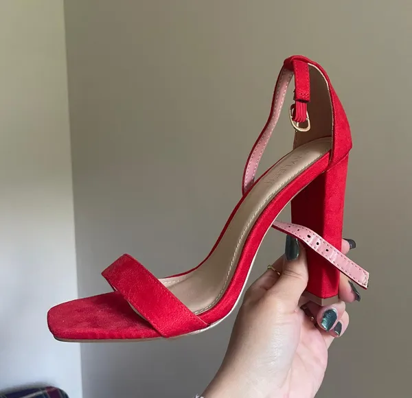 Red High Heels - Image 2