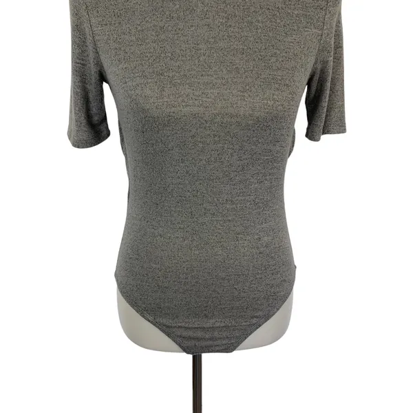 Trendy Mock Neck Open Back Grey Bodysuit Cutout Stretch Top Medium Y2K Aesthetic - Image 3