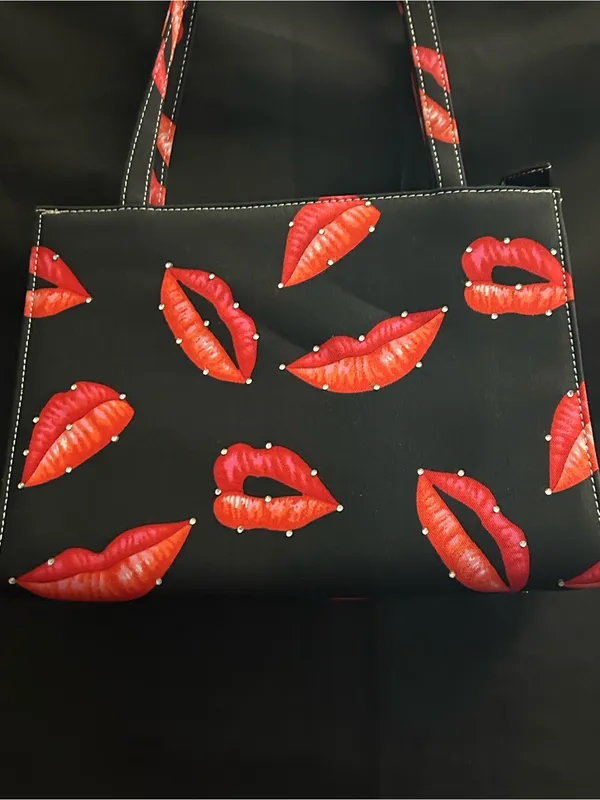 Black Molded Tote Shoulder Hand Bag with Red Lip & Rhinestone Print - Image 6