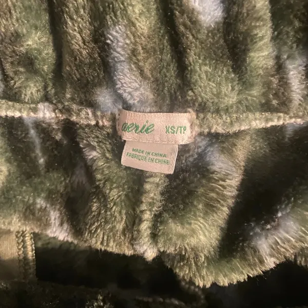 Aerie fuzzy green pajama shorts size XS - Image 5