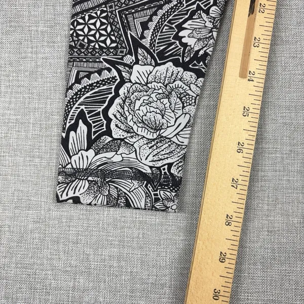 Lululemon Leggings Womens 4 Black Floral Geometric High Rise Ankle Yoga Pants - Image 5