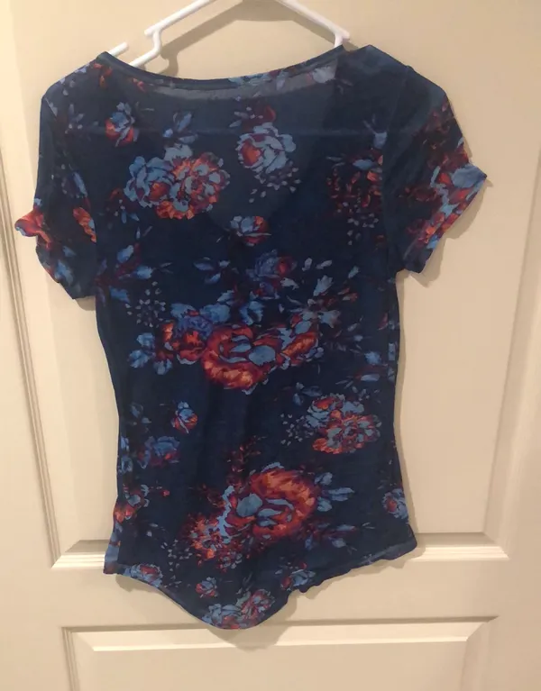 Floral T-shirt - Image 2