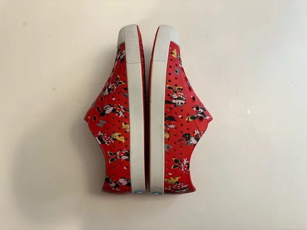 2021 Disney Parks X Native Minnie Mouse Red Slip On Slides Shoes Jefferson Sz 10 - Image 4