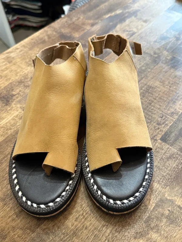 FREE PEOPLE Carlsbad BOHO Leather Sandals Size 7 - Image 3
