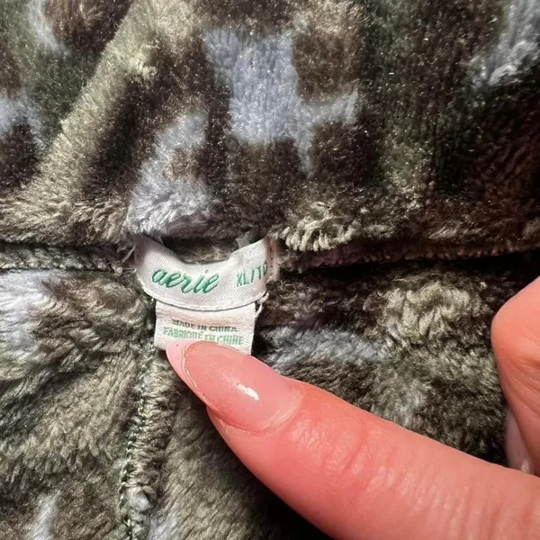 Aerie Green Leopard Plush Lounge Shorts‎ XL Soft Cozy Sleepwear - Image 3