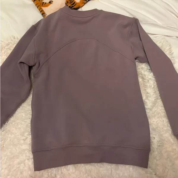 Lululemon logo crewneck  - Image 2