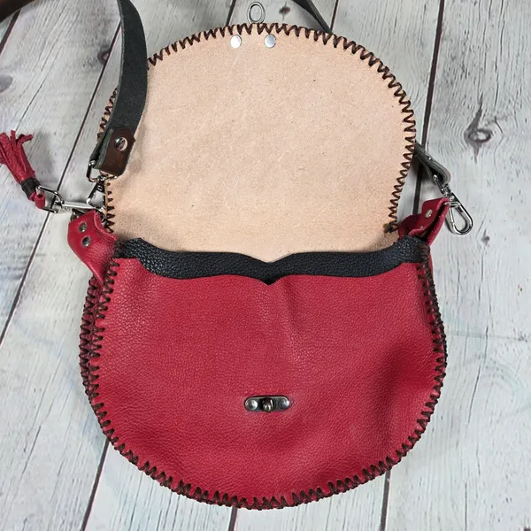 Handcrafted Tooled Leather Feather‎ Crossbody Bag Red Tan Whipstitch Boho Purse - Image 5