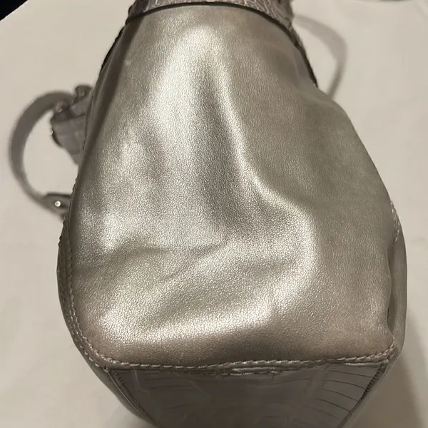 Genna de Rossi silver handbag tons of pockets animal print details GUC - Image 11