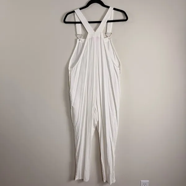 Stoney Clover Lane White Linen Blend Overalls with Heart Hardware‎ Size S - Image 2