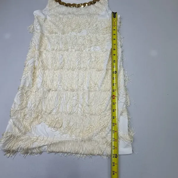 White Sleeveless Flapper-Style Fringe Mini Dress with Gold Sequin Neckline - Image 5
