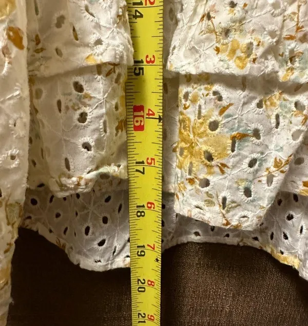 NWOT WAYF Asher Eyelet Embroidered Peplum Crop Top In Ivory Floral Size Medium - Image 7