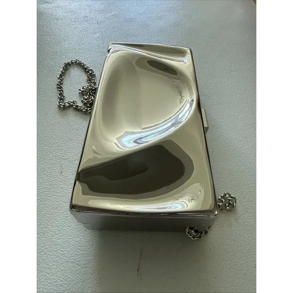 AKIRA Lead The Way Shiny Silver Metal Box Clutch Bag with Chain Strap - Image 10