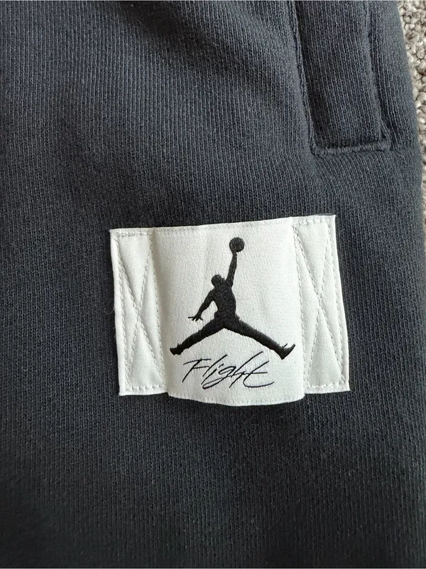 Jordan Flight Fleece Black Jogger Sweatpants Zip Pockets Men’s Small - Image 3
