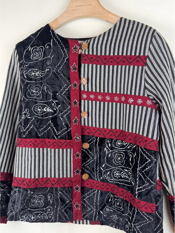 Brownstone Studio Vintage Patchwork Embroidered Velvet Jacket Size S Boho Black - Image 3