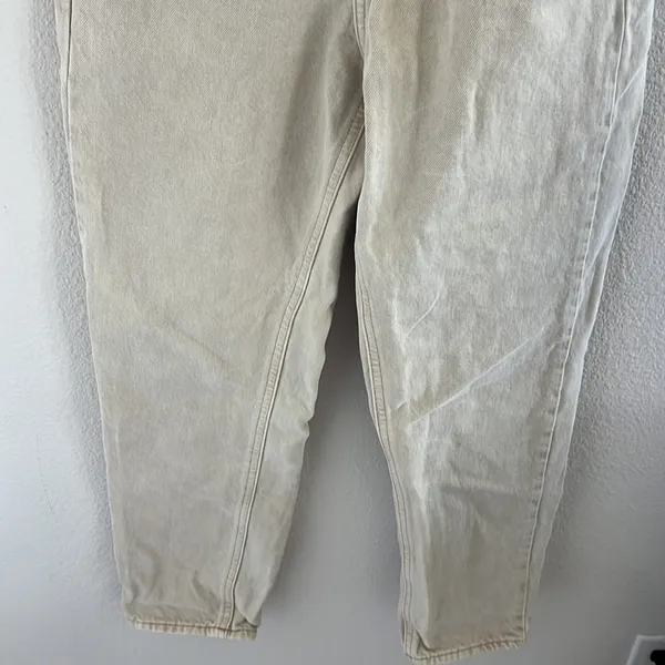 Urban Outfitters BDG Slim Straight Neutral Denim Jeans 26 - Image 5
