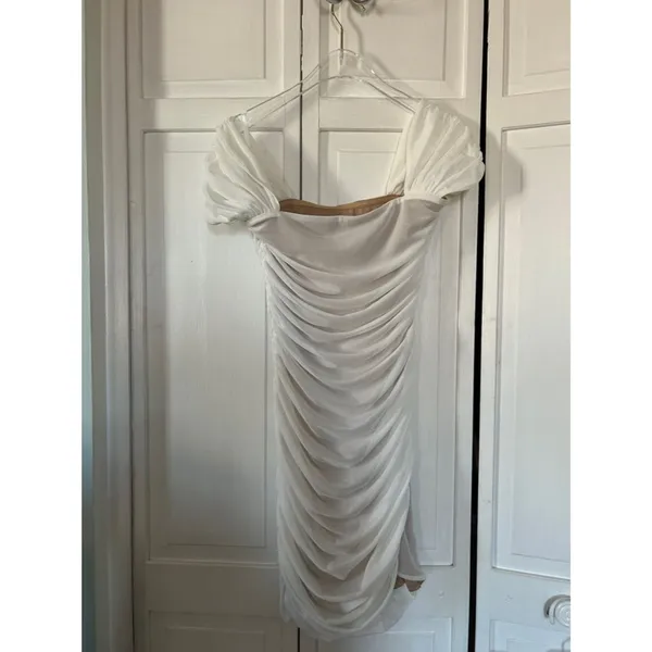 Elliatt BodyCon Ivory Ruched Draped Midi Dress size S - Image 7