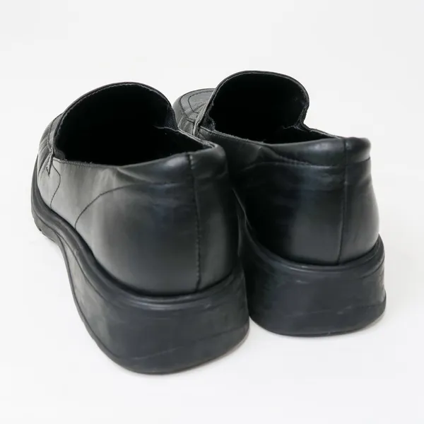 Vintage 90s Predictions Black Leather Loafers - Image 3