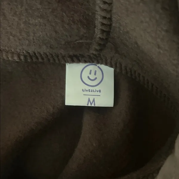 Brown “Dear Person Behind Me” sweatshirt - Image 5