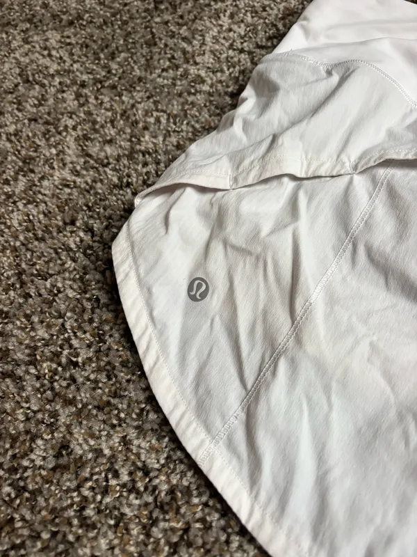 Lululemon Speed Up Shorts 4" - Image 3