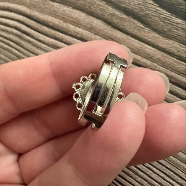 Vintage Silver Tone Blue Gemstone Adjustable Ring 7 - Image 4