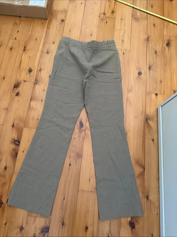 Aritzia Babaton publish Tailored bootcut slim Pants light brown / grey / taupe - Image 11