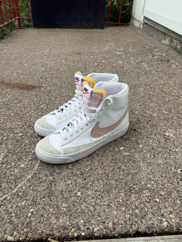 Nike Blazer Mid 77 - Image 2