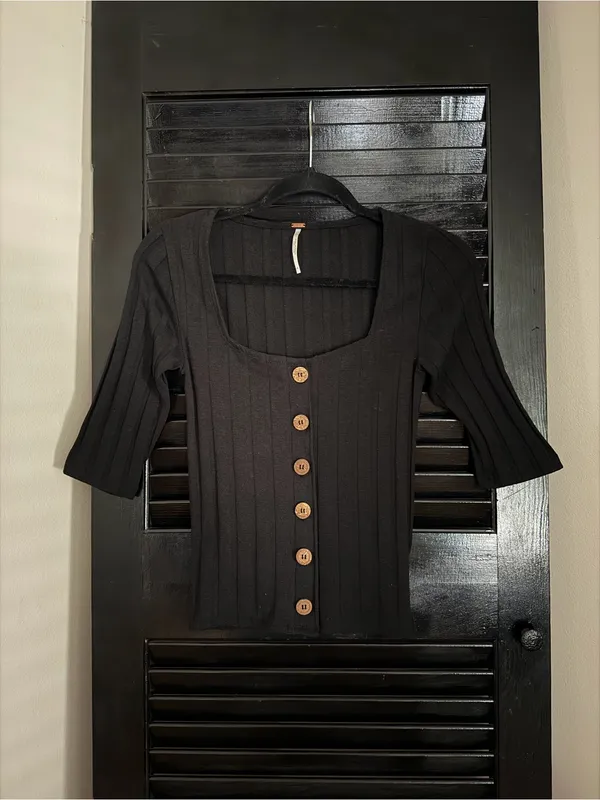 Free People Central Park Women's Black Ribbed Button-Front Top Size XS - Image 12