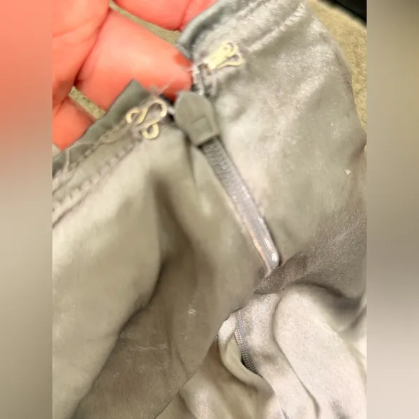 Urban outfitters women’s Silver Sequin Mini Skirt size Large skirt only for sale - Image 12