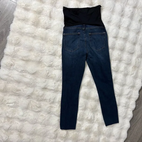 Good American the home stretch crop maternity jeans in blue306 - 6/28 - Image 10