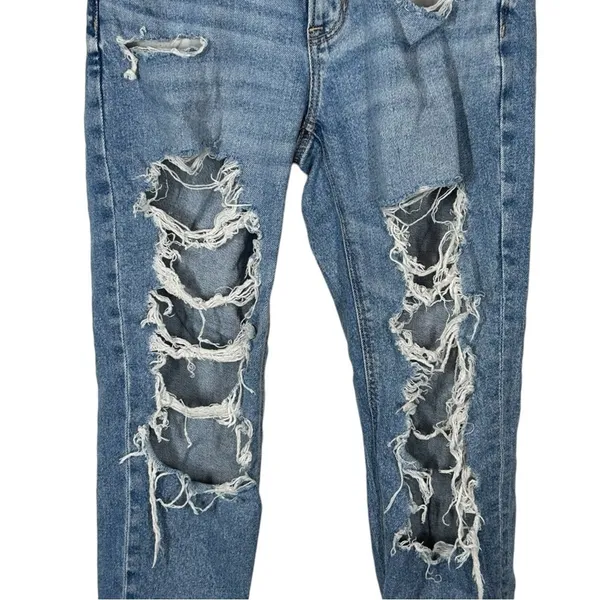 American Eagle Distressed Mom Jeans Size 0 | Ripped Straight Leg | 90s Y2K - Image 4