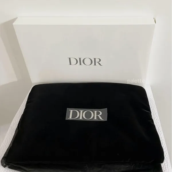 Christian Dior Velvet Makeup Pouch - Image 3