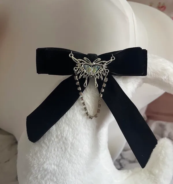 Dolls Kill Black Velvet Butterfly Bow Hair Clip - Image 4