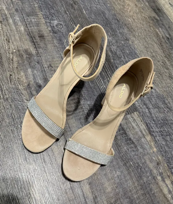 3.5 inch Aldo heels - Image 2