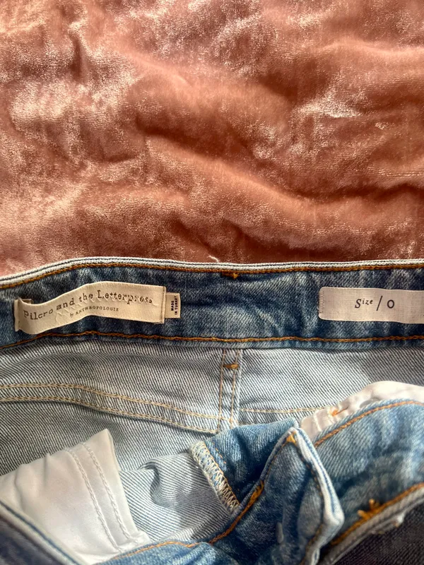 Pilcro and the Letterpress Pencil Jean Skirt Front Slit 0 Preppy Denim - Image 4