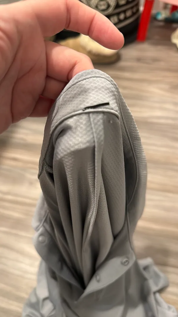 Lululemon men’s golf shirt - Image 4