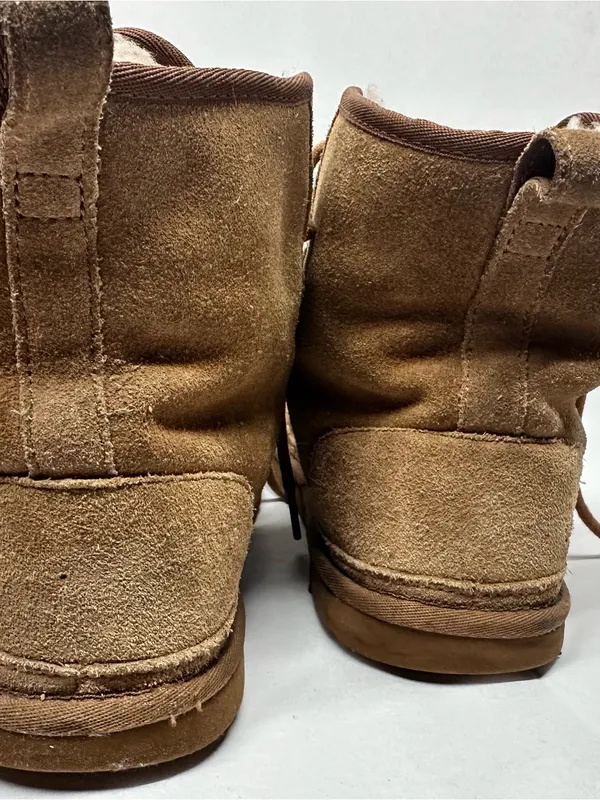 UGG Neumel Hi lace up Winter boots Sz: M8 W9.5 chestnut suede shearling lining. - Image 4