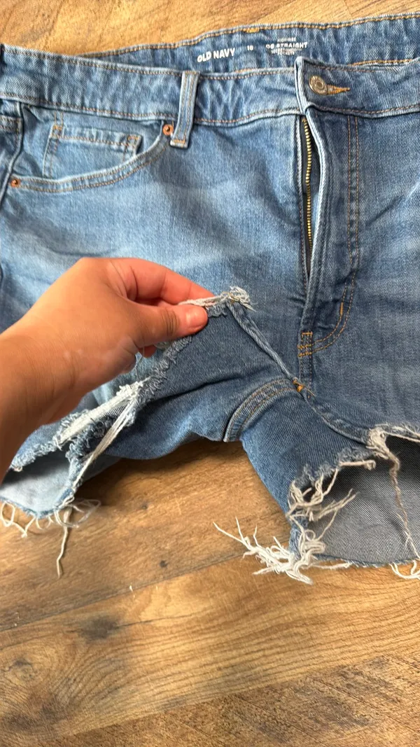 Old Navy Denim Shorts - Image 3
