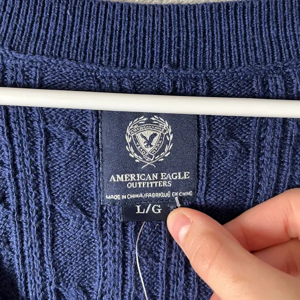 American Eagle Navy Y2K Preppy Cable Knit Sweater Classic‎ Preppy Size Large New - Image 5