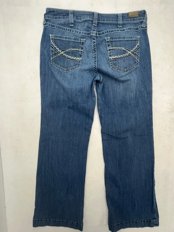 Ariat Women’s Medium Wash Stretch Wide Leg Denim Trouser Jeans Pants⁠ Size 32R - Image 7