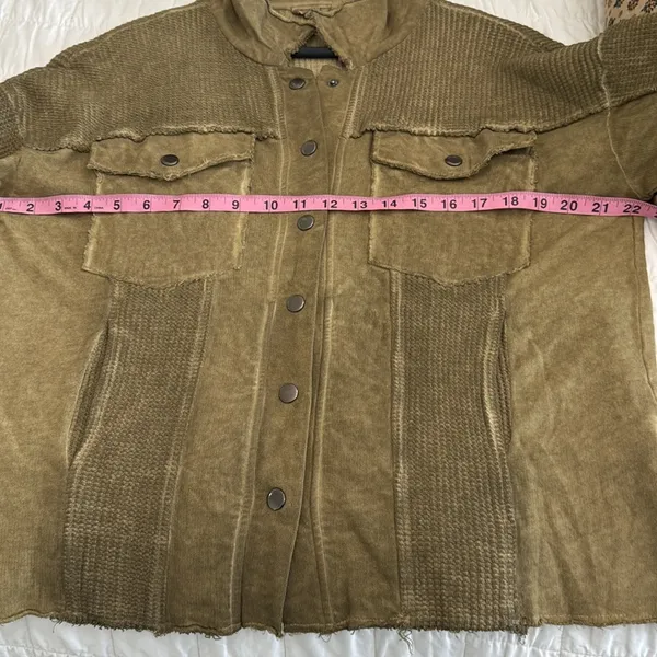 POL woman's I oversized Olive Green shirt Jacket sz S - Image 6