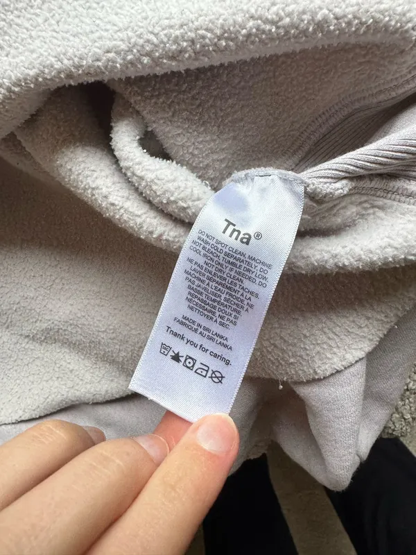Aritzia TNA Cozy Cropped Fleece Sweatshirt - Image 3