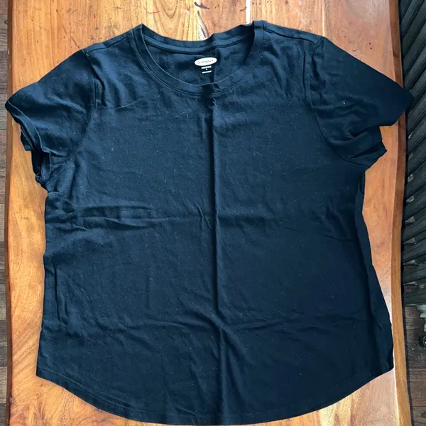 Old Navy Classic Black Short Sleeve Tee - Image 3